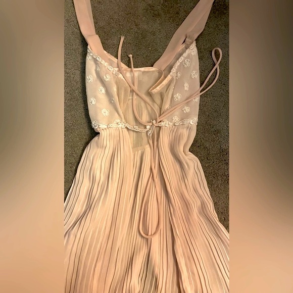 Blush Pink Lingerie SLIP🫧🎀 - Picture 3 of 6